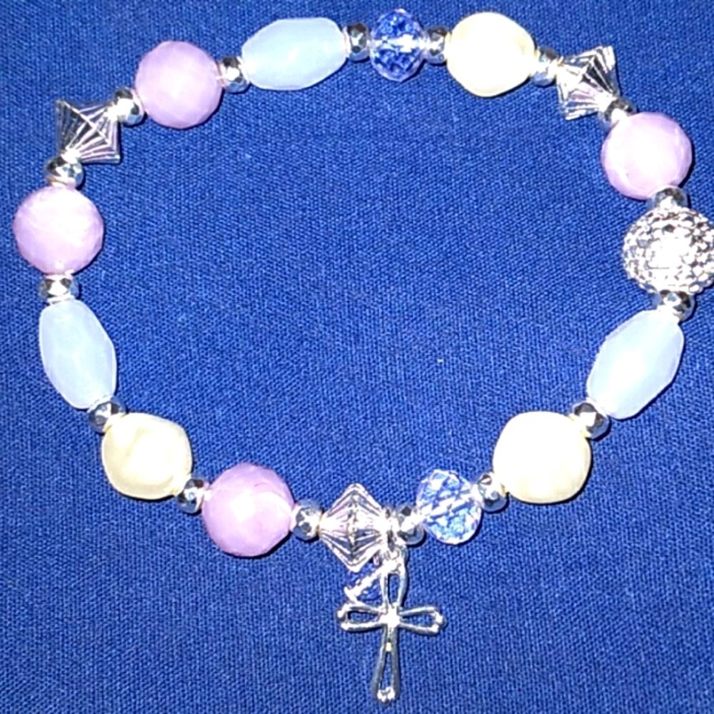 Avon Peaceful Energy Stretch Cross Bracelet